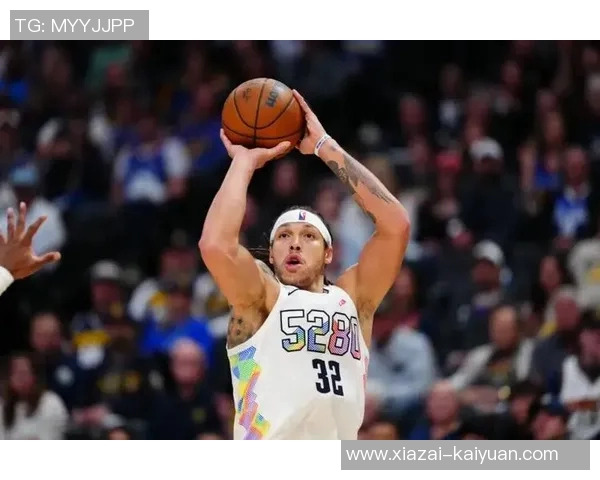 戈登高效表现三分球命中率惊人阿德尔曼称赞其聪明打球无勉强出手